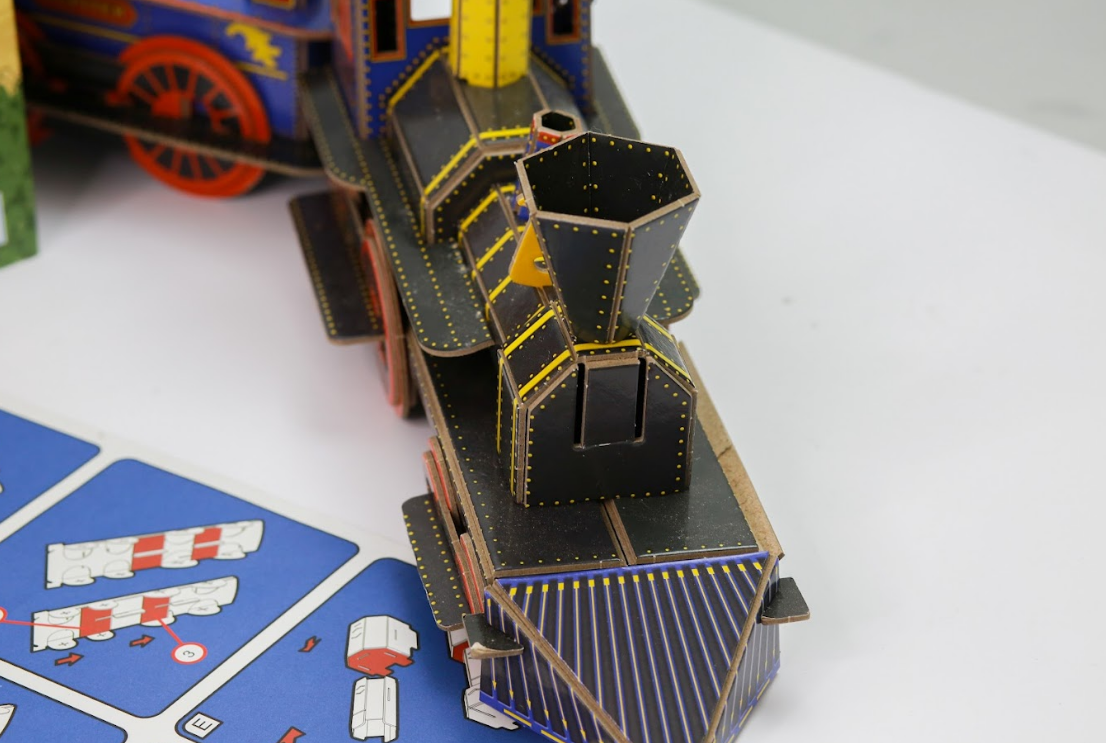 3D-LOCOMOTIVE-GIA-BIA-580k--1.png