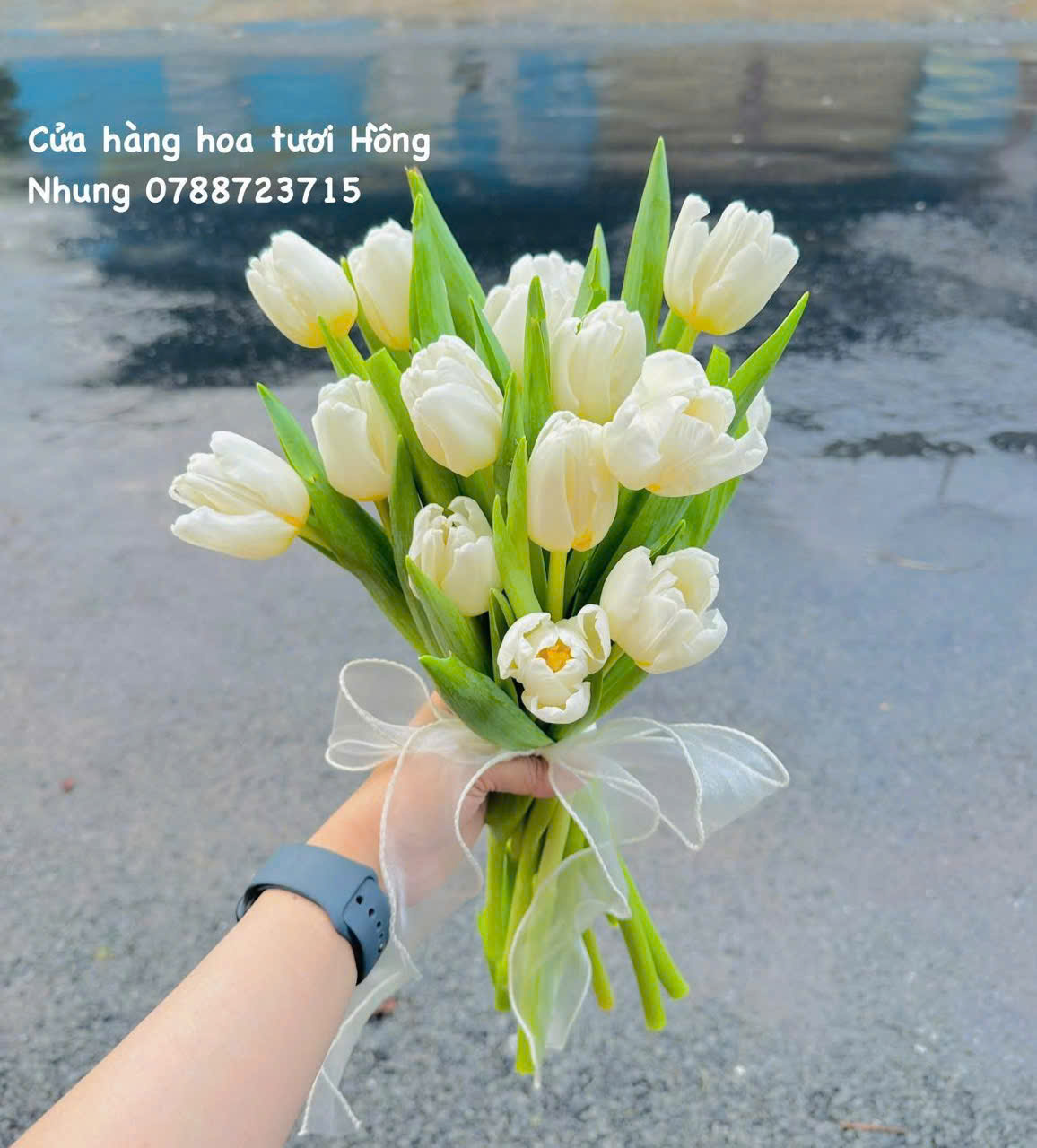 Hoa cầm tay cô dâu B008