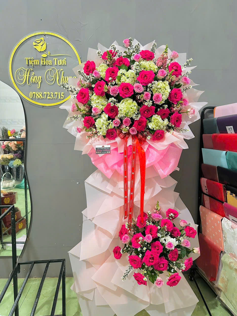 Kệ hoa chúc mừng D006