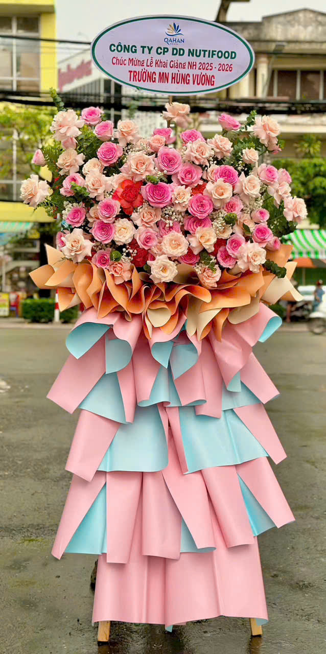 Kệ hoa chúc mừng D011