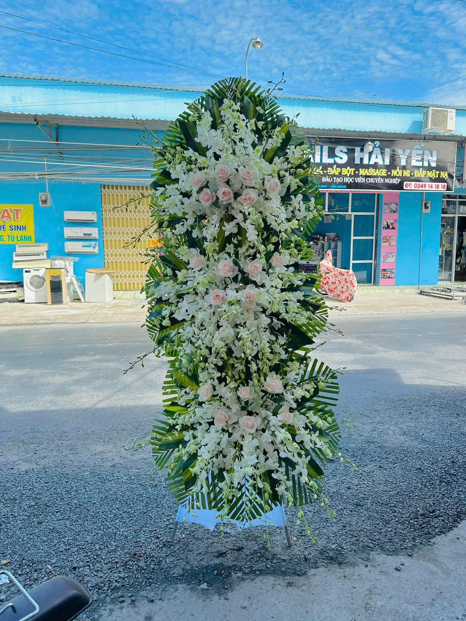 Kệ hoa kính viếng E029
