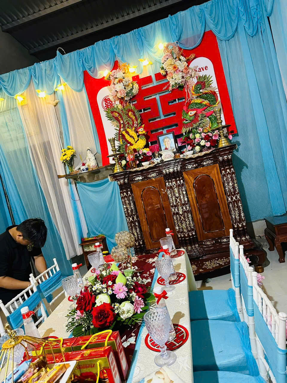 Trang trí hoa tươi gia tiên H029