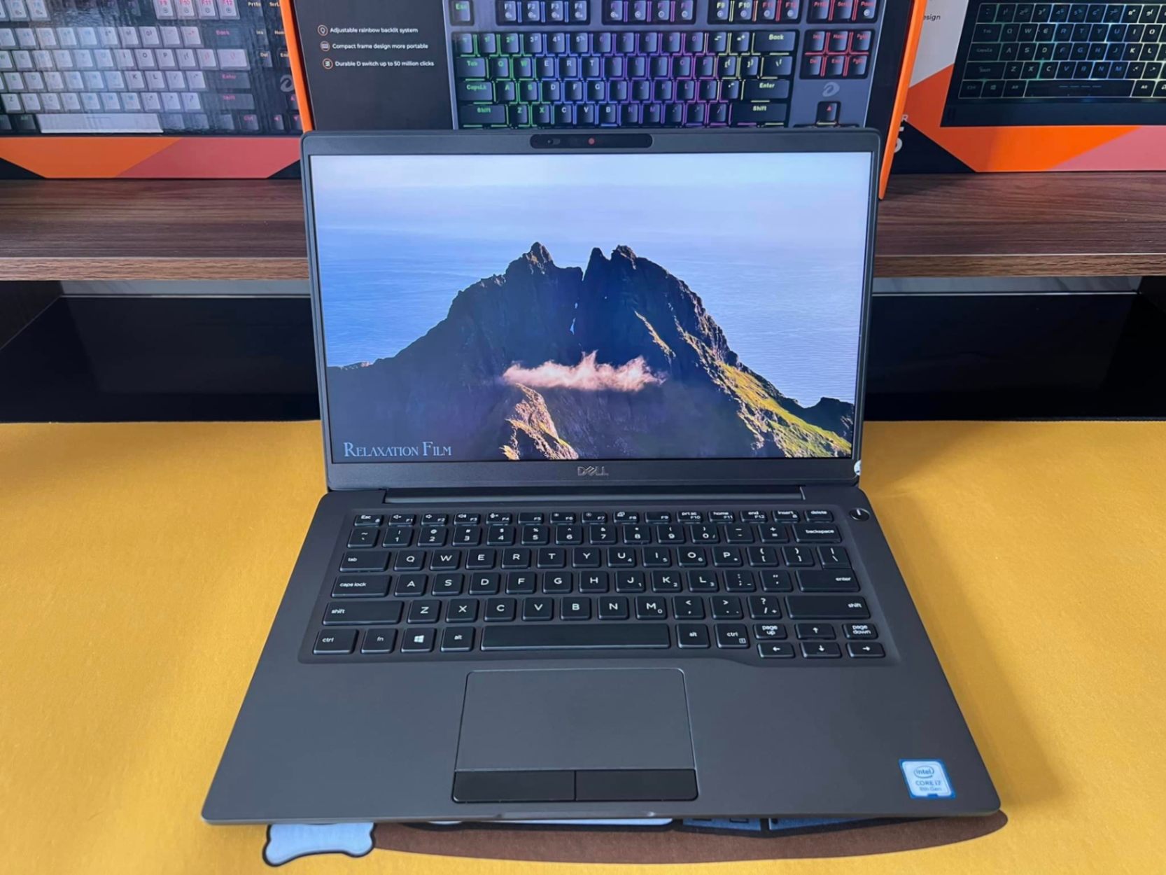 Dell Latitude 7400 (i7 8665U/ 8GB/ SSD 256GB/FHD)