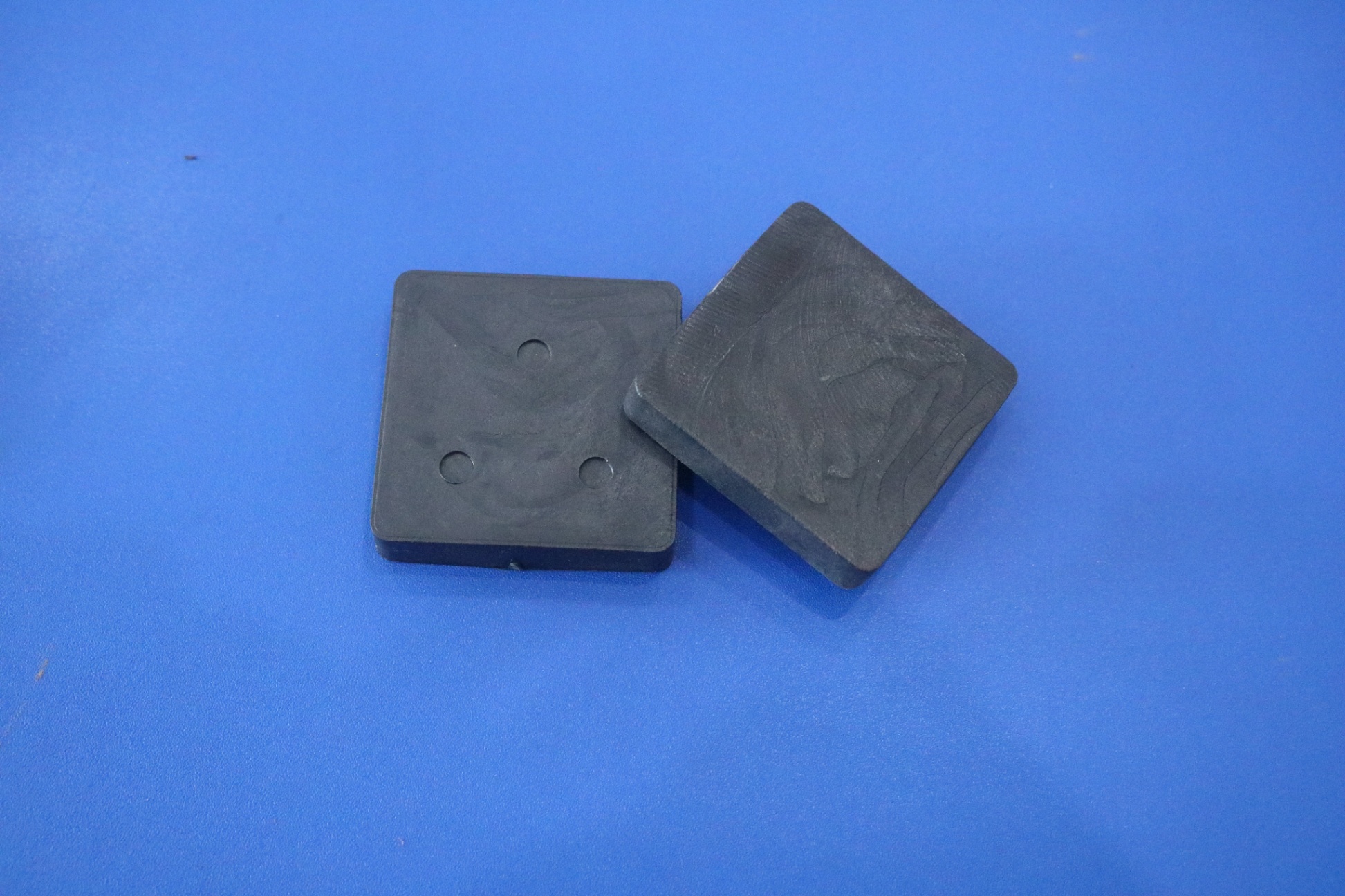 Đế chân 50x50x10li-min.JPG