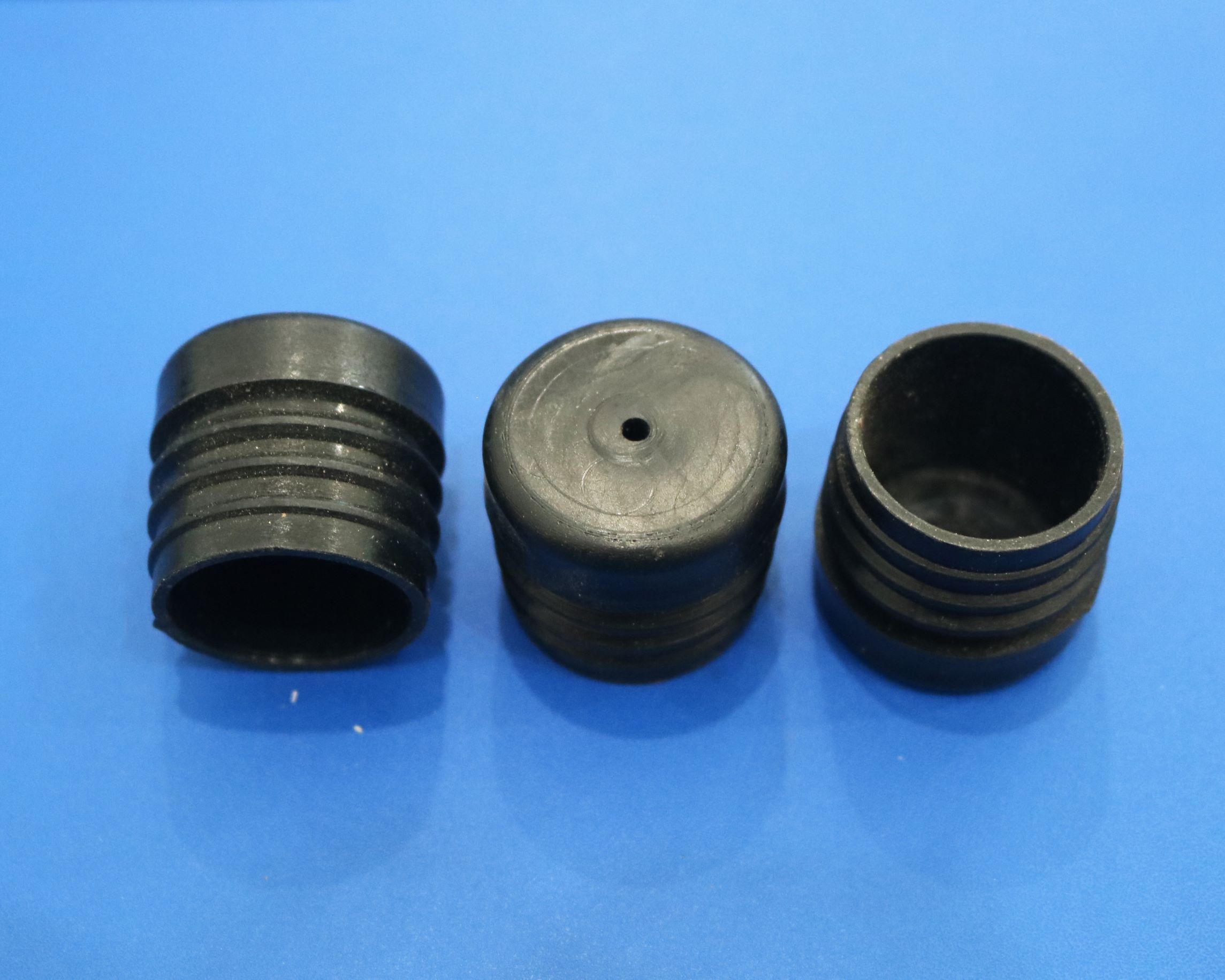 Đế chân phi 28 Pisico.JPG