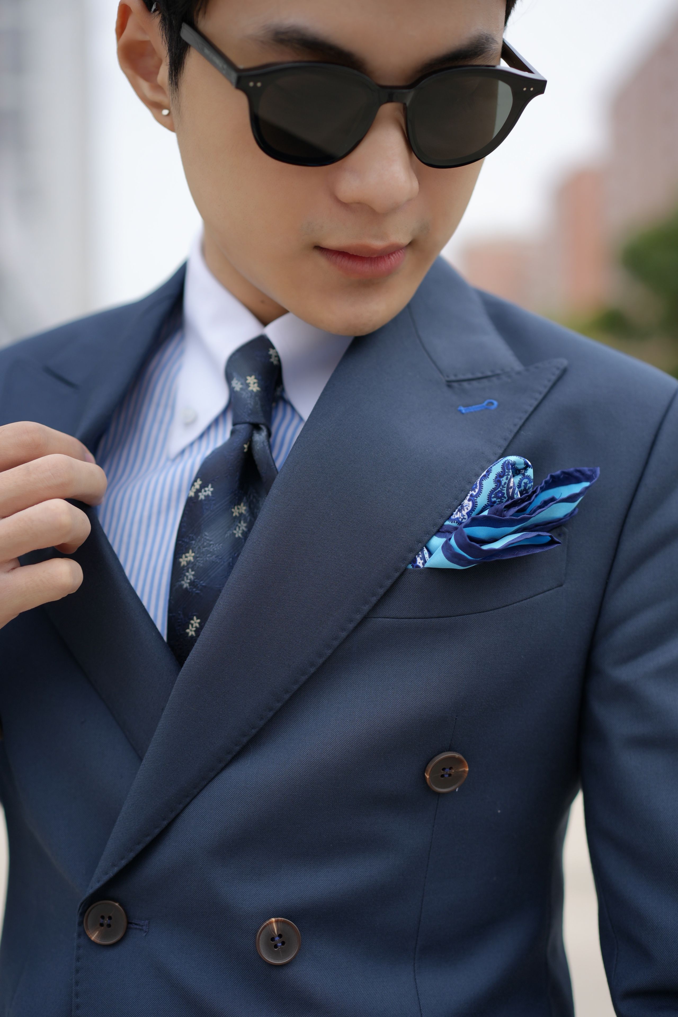 Suit phối sơ mi xanh dương