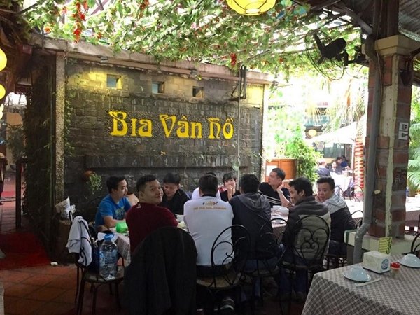 Bia hơi Vân Hồ
