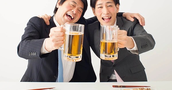 Cách trị đau bụng sau khi uống bia hiệu quả