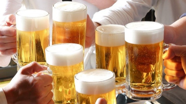 Nhậu tẹt ga tại 5 quán bia Hồ Tây hot nhất hiện nay