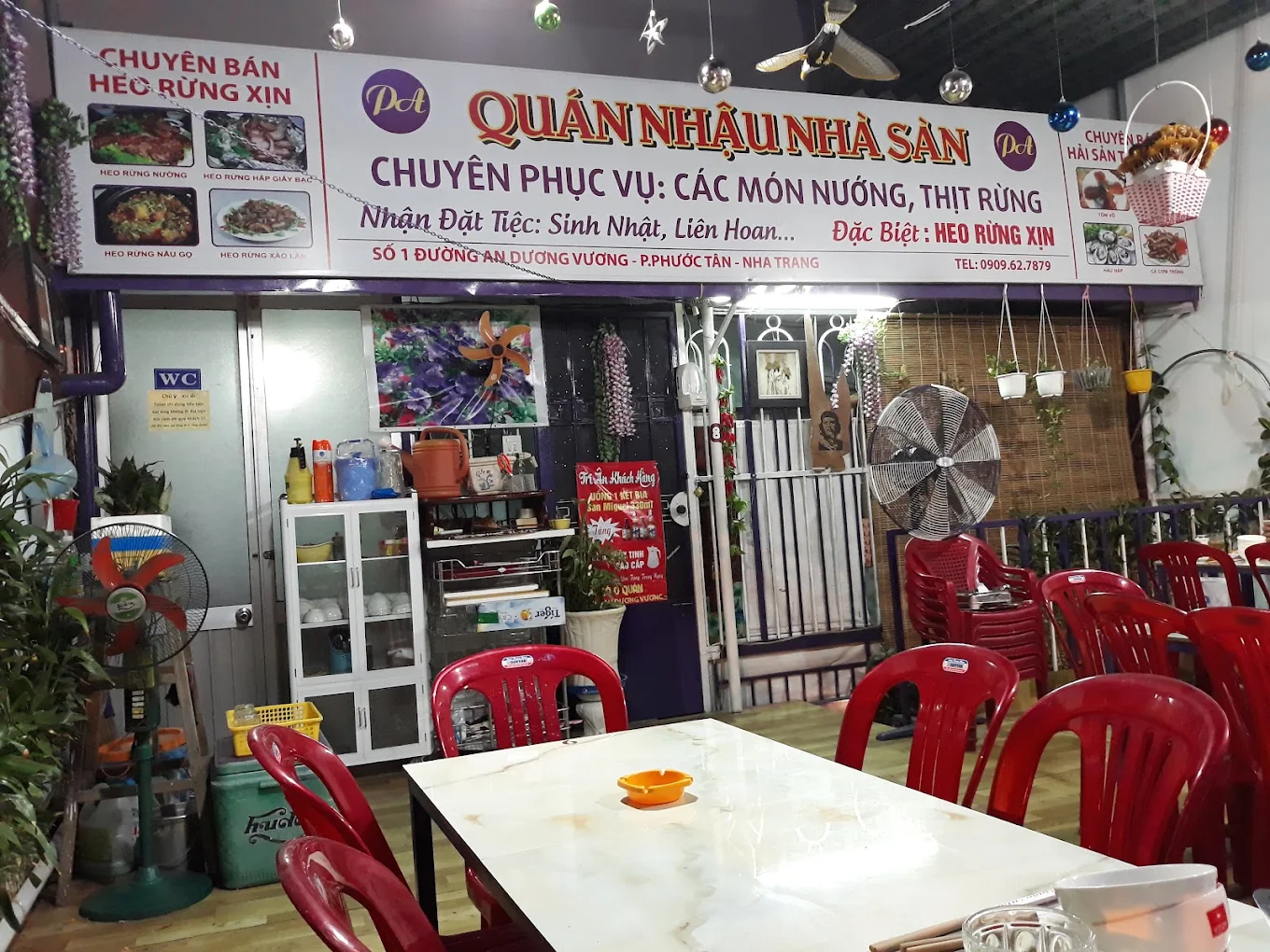 Quán nhậu Nhà Sàn