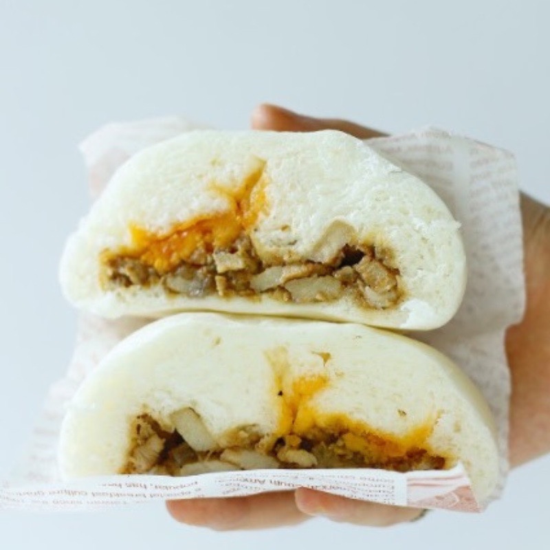 Xá xíu trứng muối
