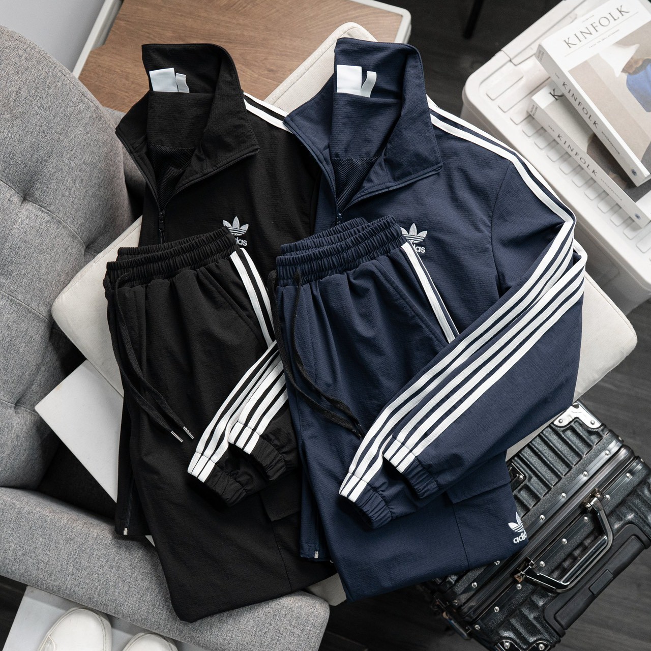 Bộ gió nam Adidas túi hộp BGN221123-01