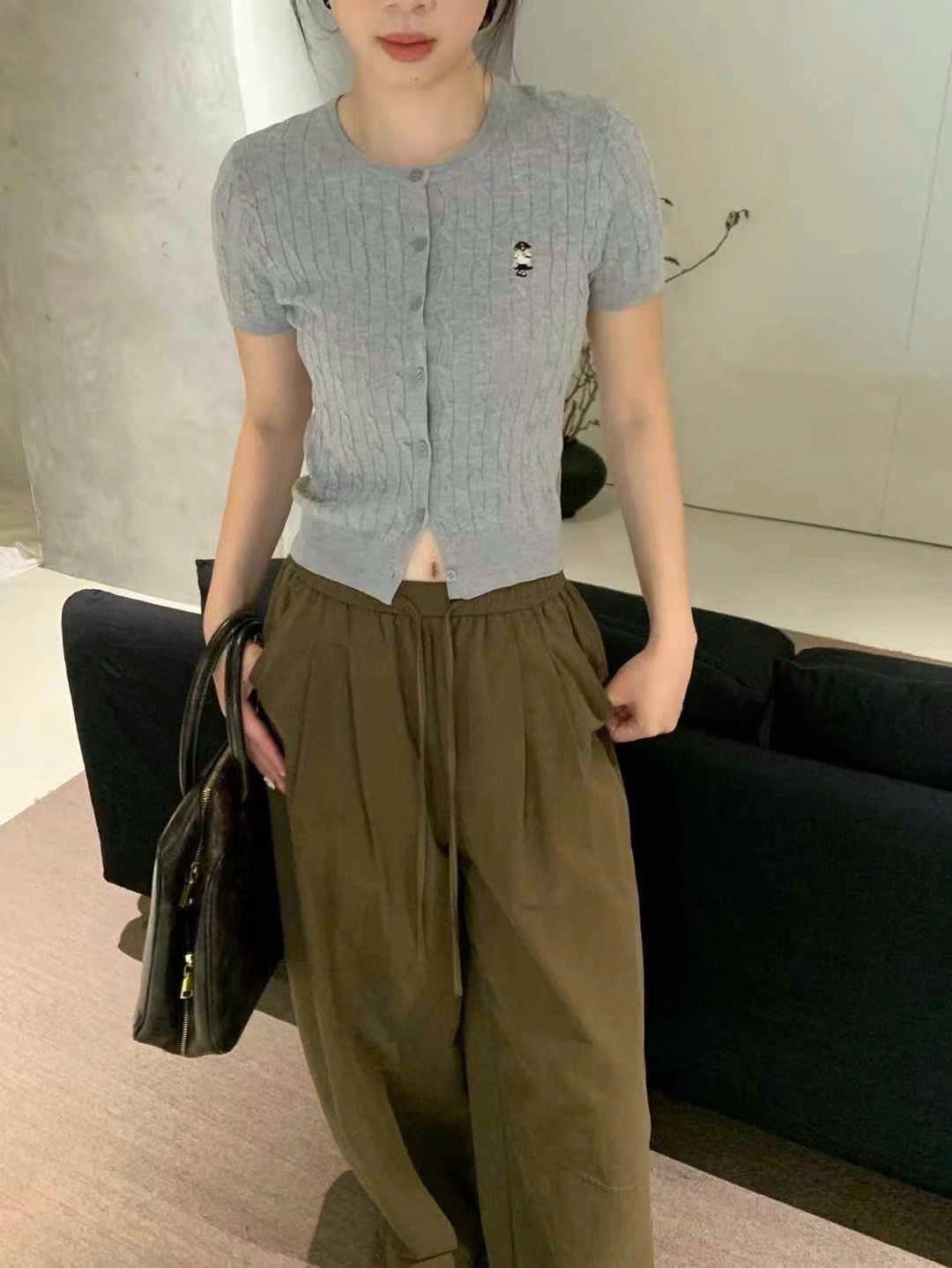 Áo len nữ gấu AL030825-04