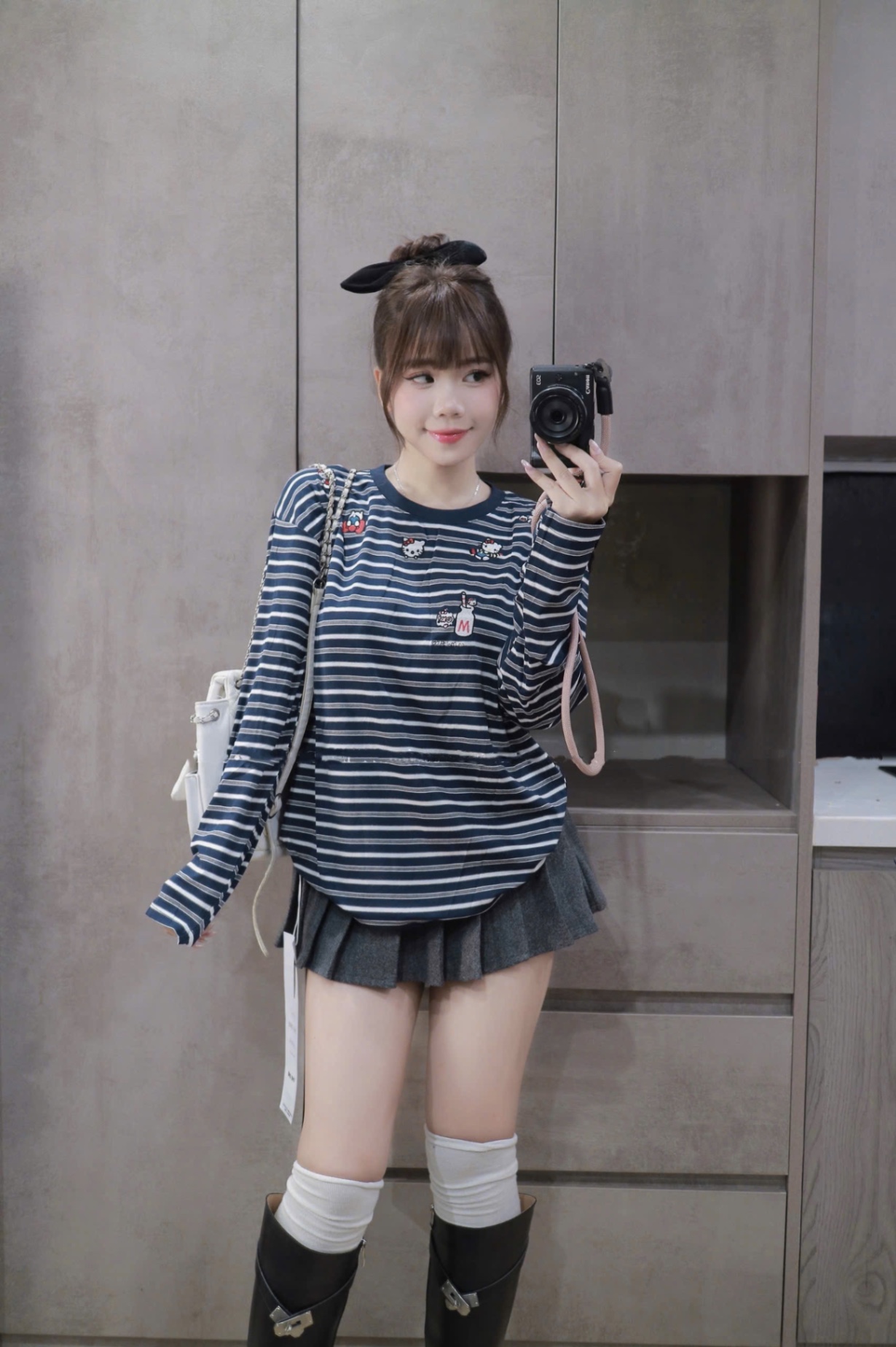 Áo thun nữ mèo AT041125-01