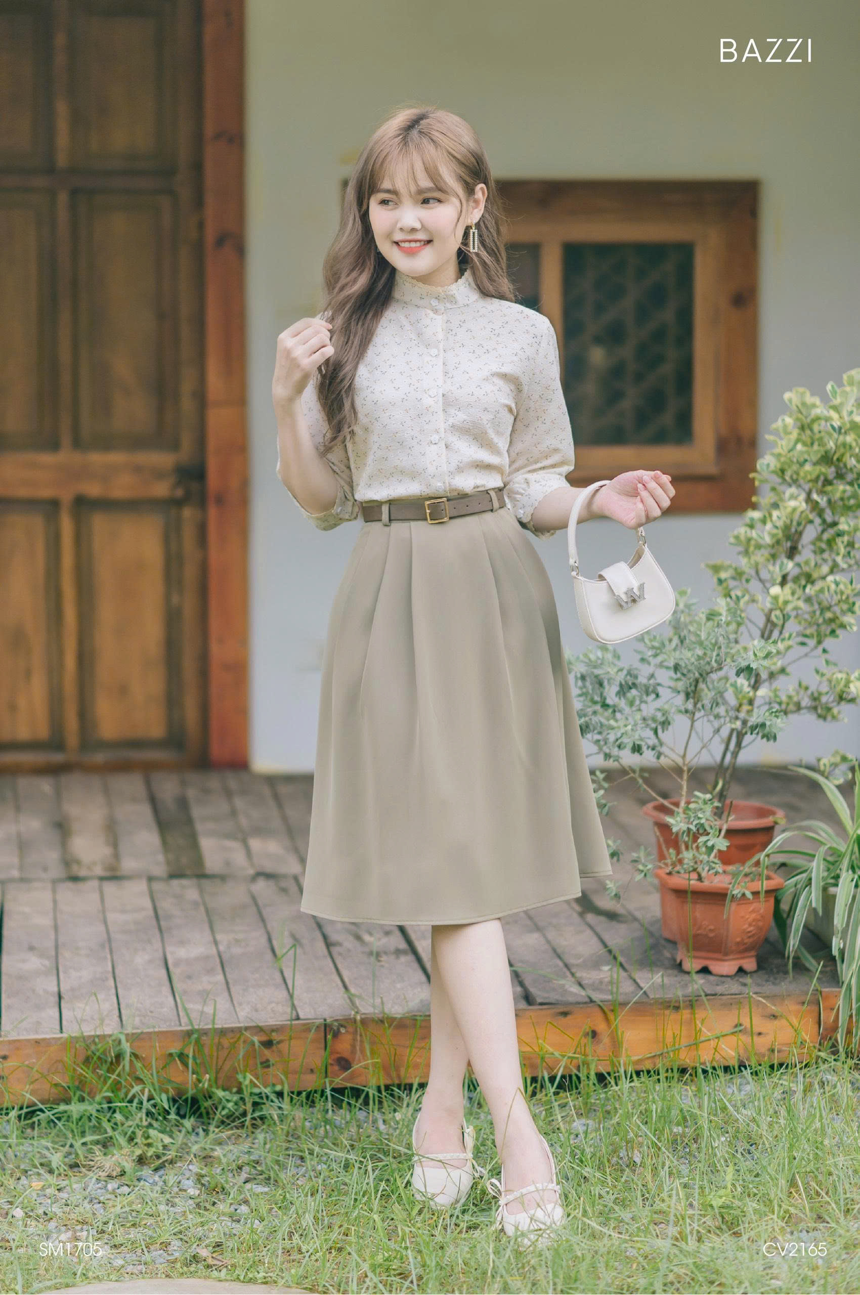 CV2165 - Chân váy dài xếp li có đai da