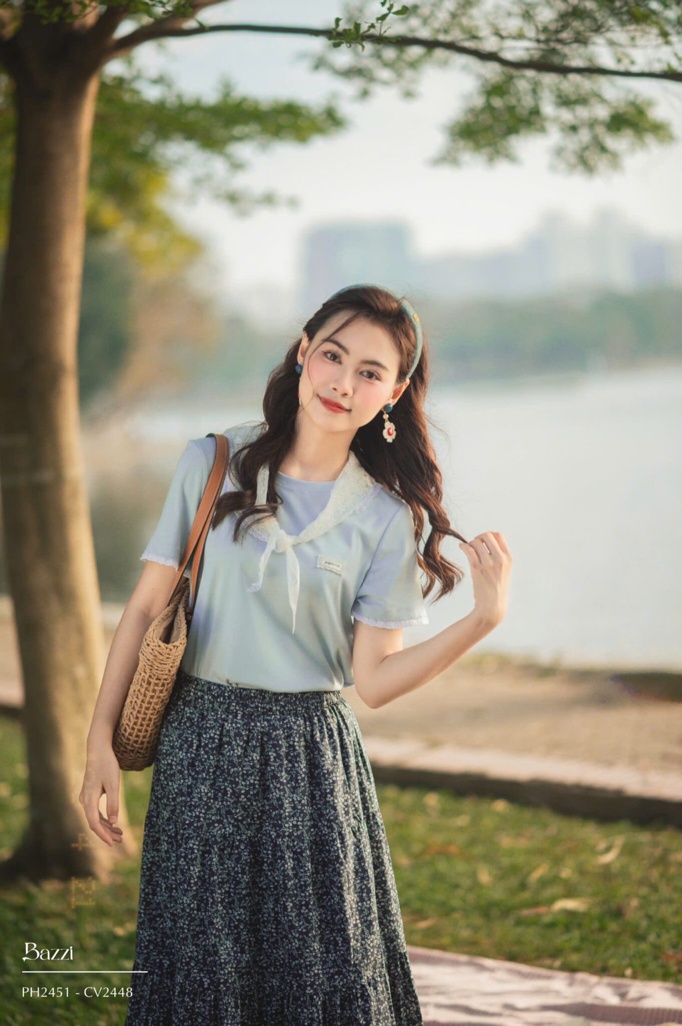 PH2451 - Áo phông cô tròn viền ren tay