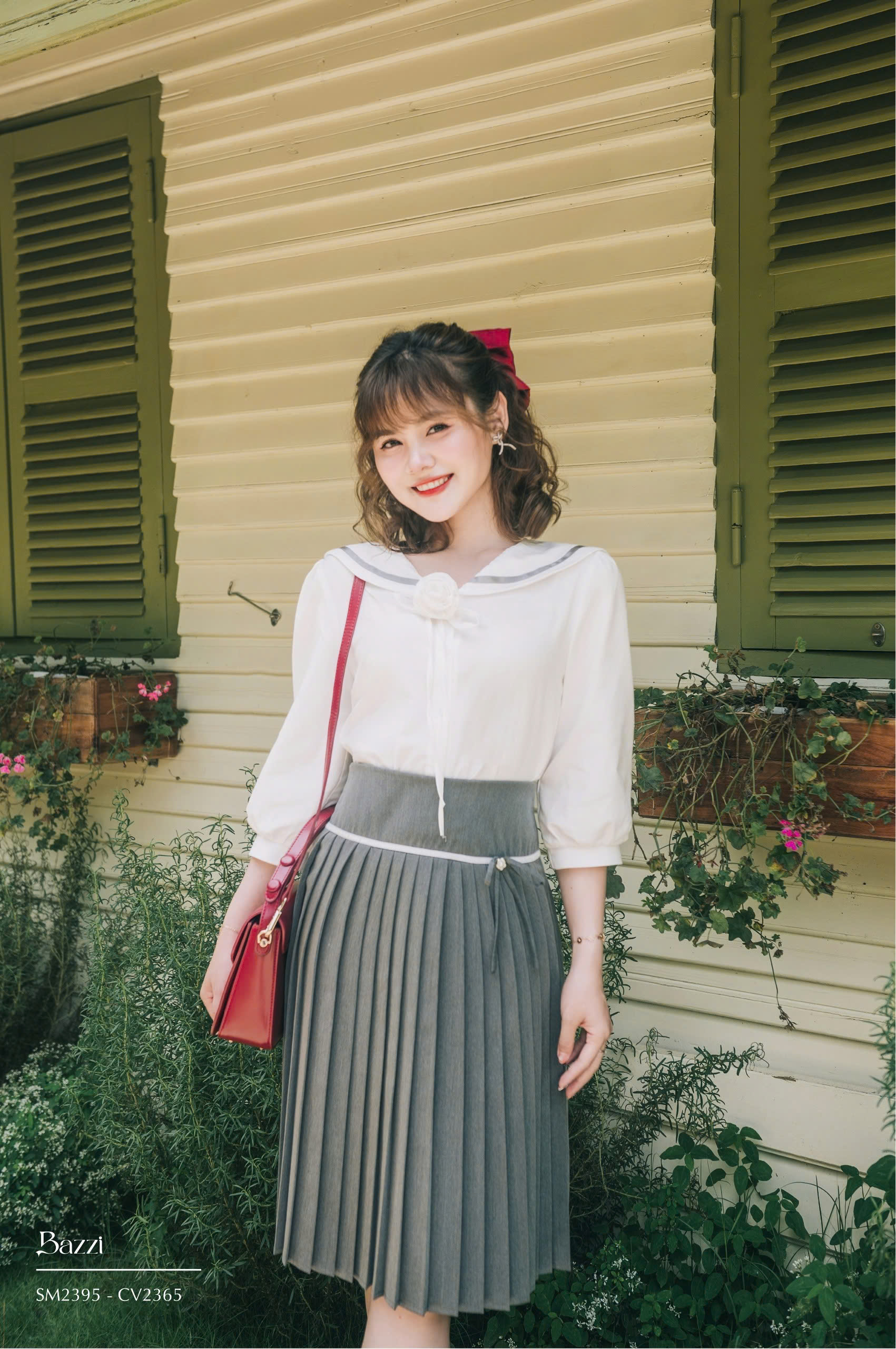 SM2395 - Sơmi thuỷ thủ đính hoa