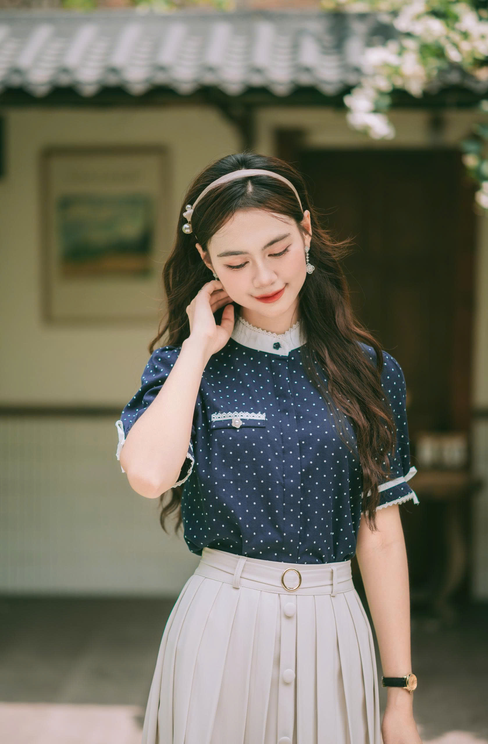 SM2458 - Sơ mi cổ tàu phối cổ viền ren ngắn tay (kèm tag)