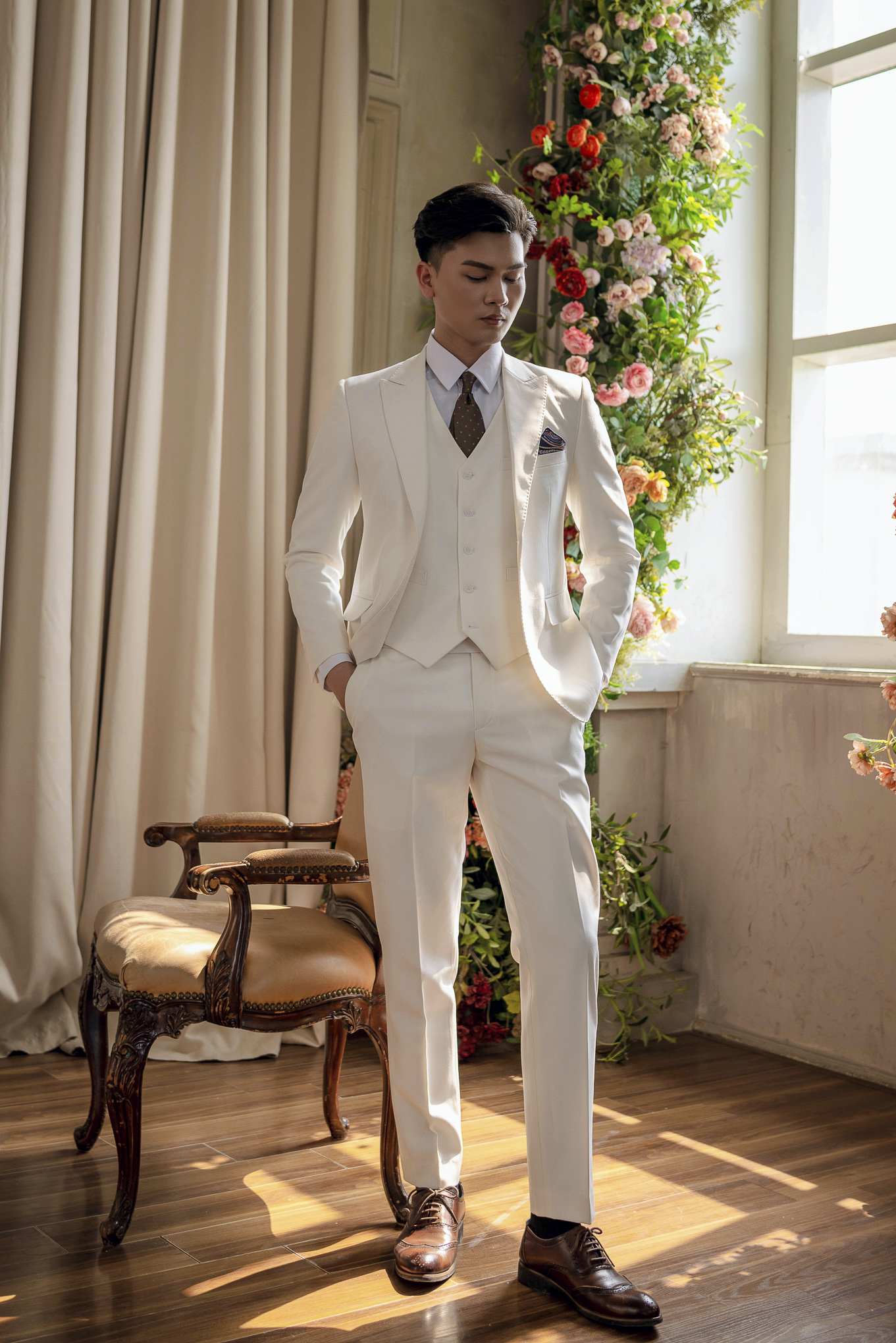 Bộ suit 2 khuy EAB 207