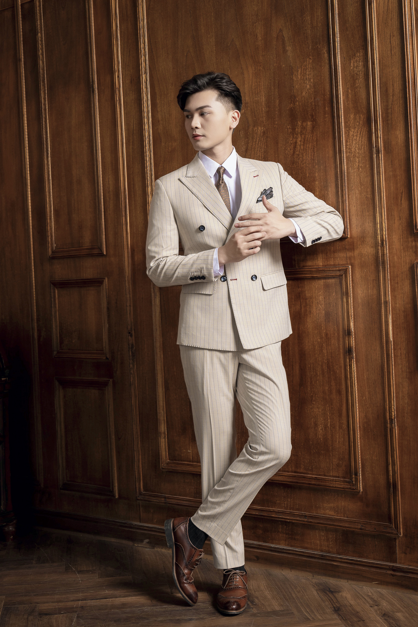 Bộ suit 6 khuy EAB 603