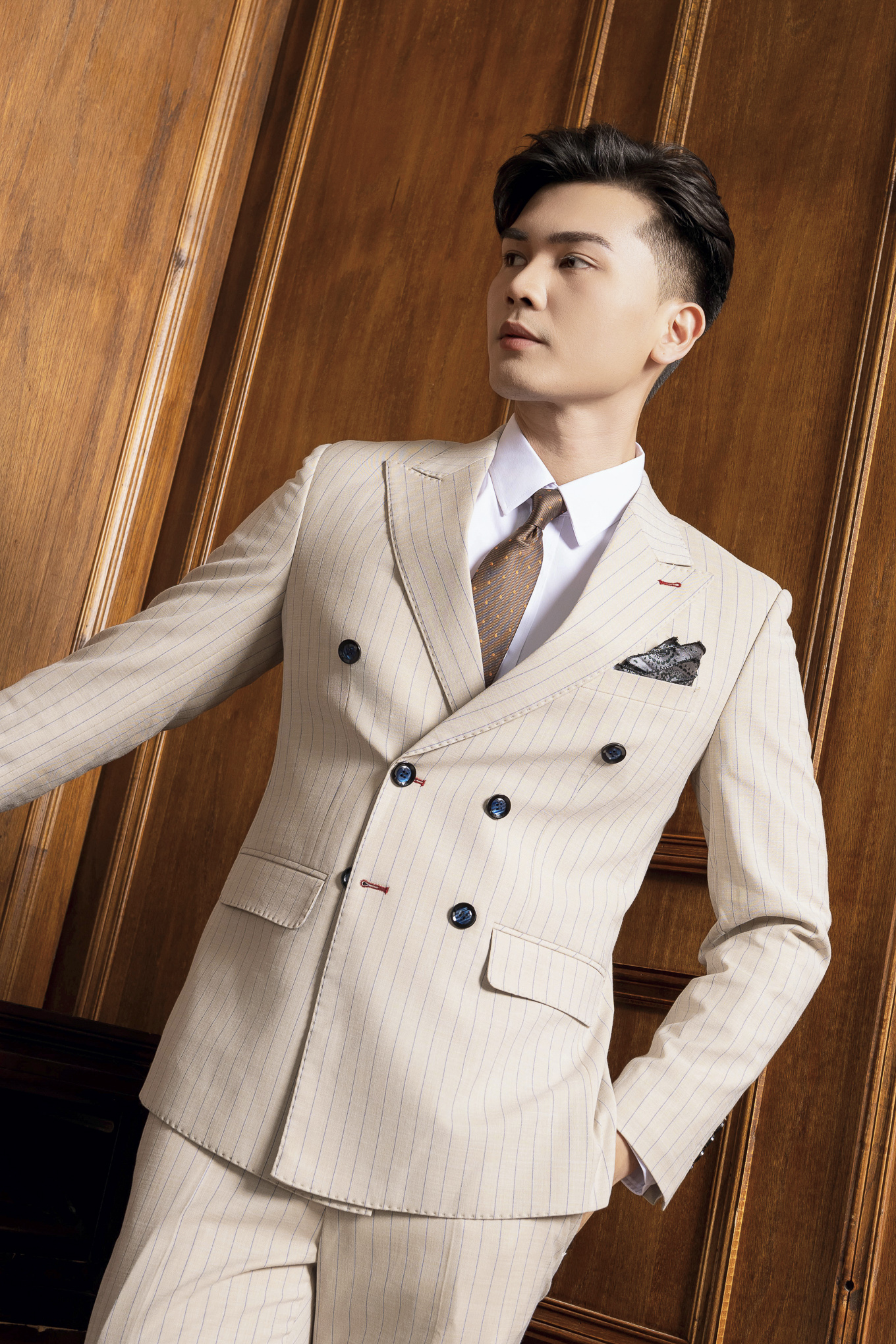 Bộ suit 6 khuy EAB 603