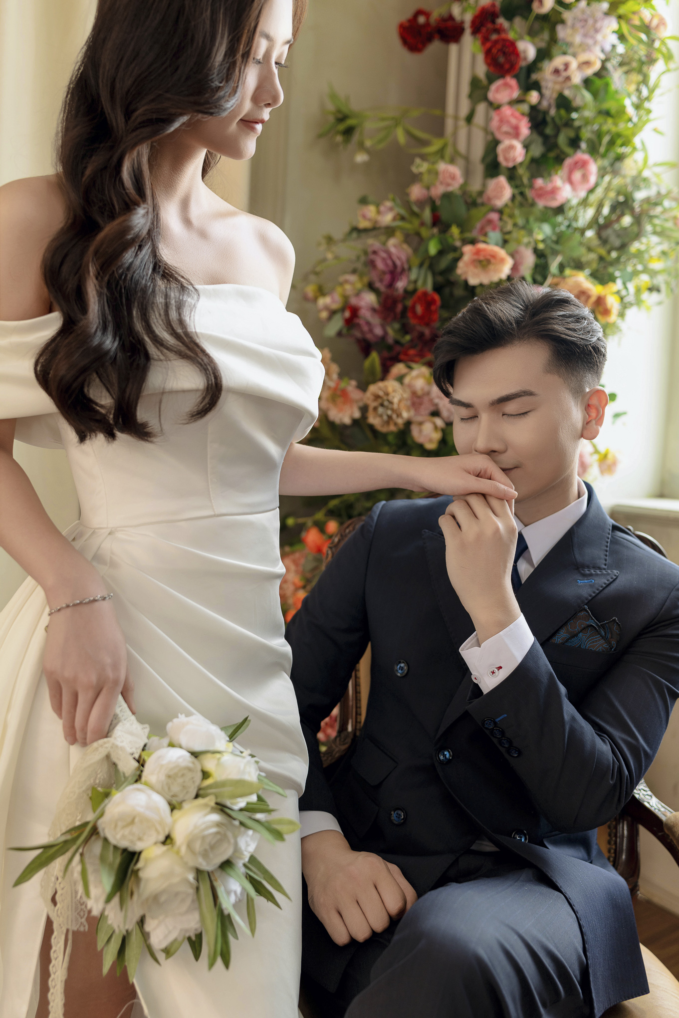 Bộ suit 6 khuy EAB 605