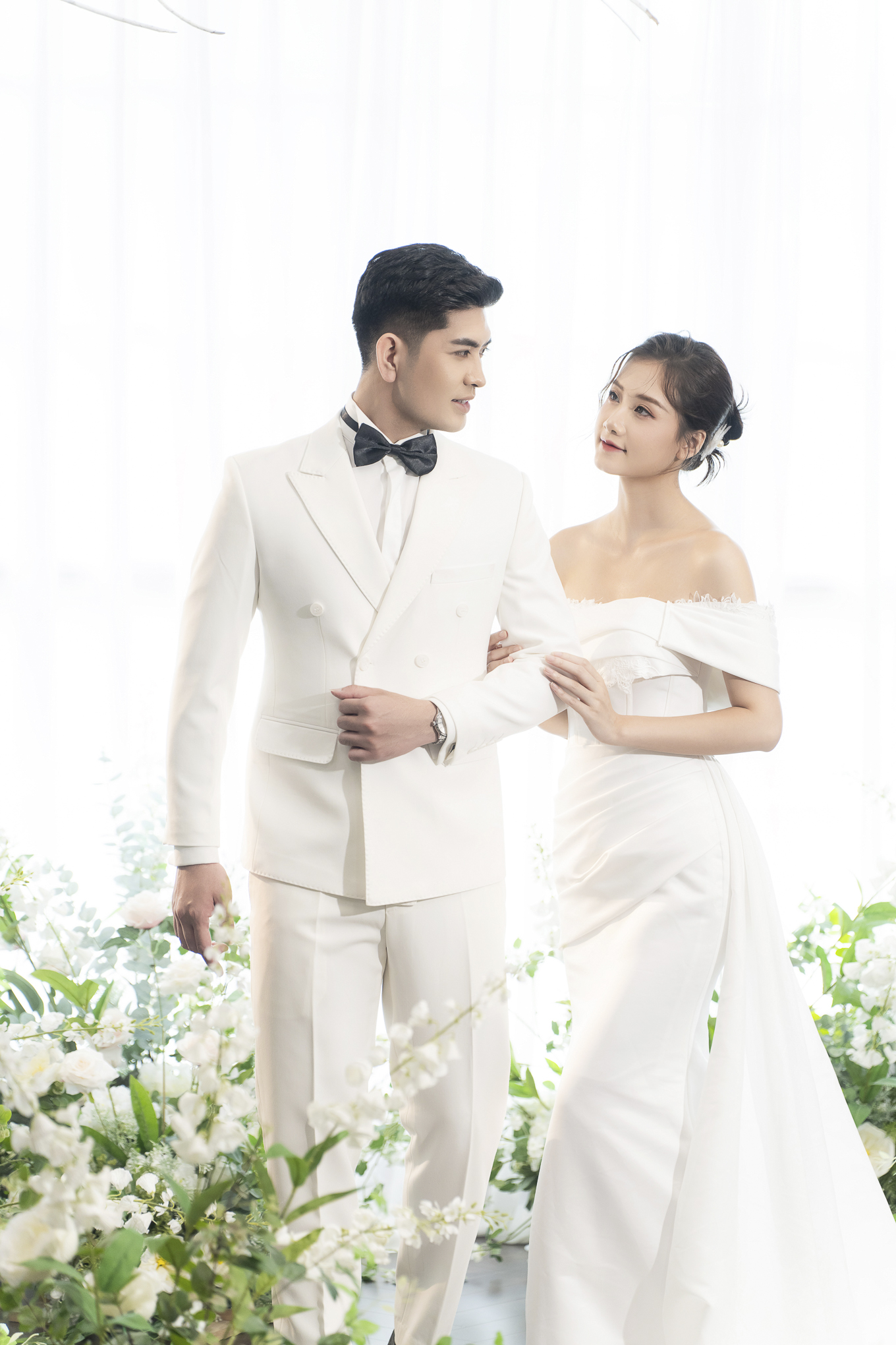 Bộ suit 6 khuy EAB 608