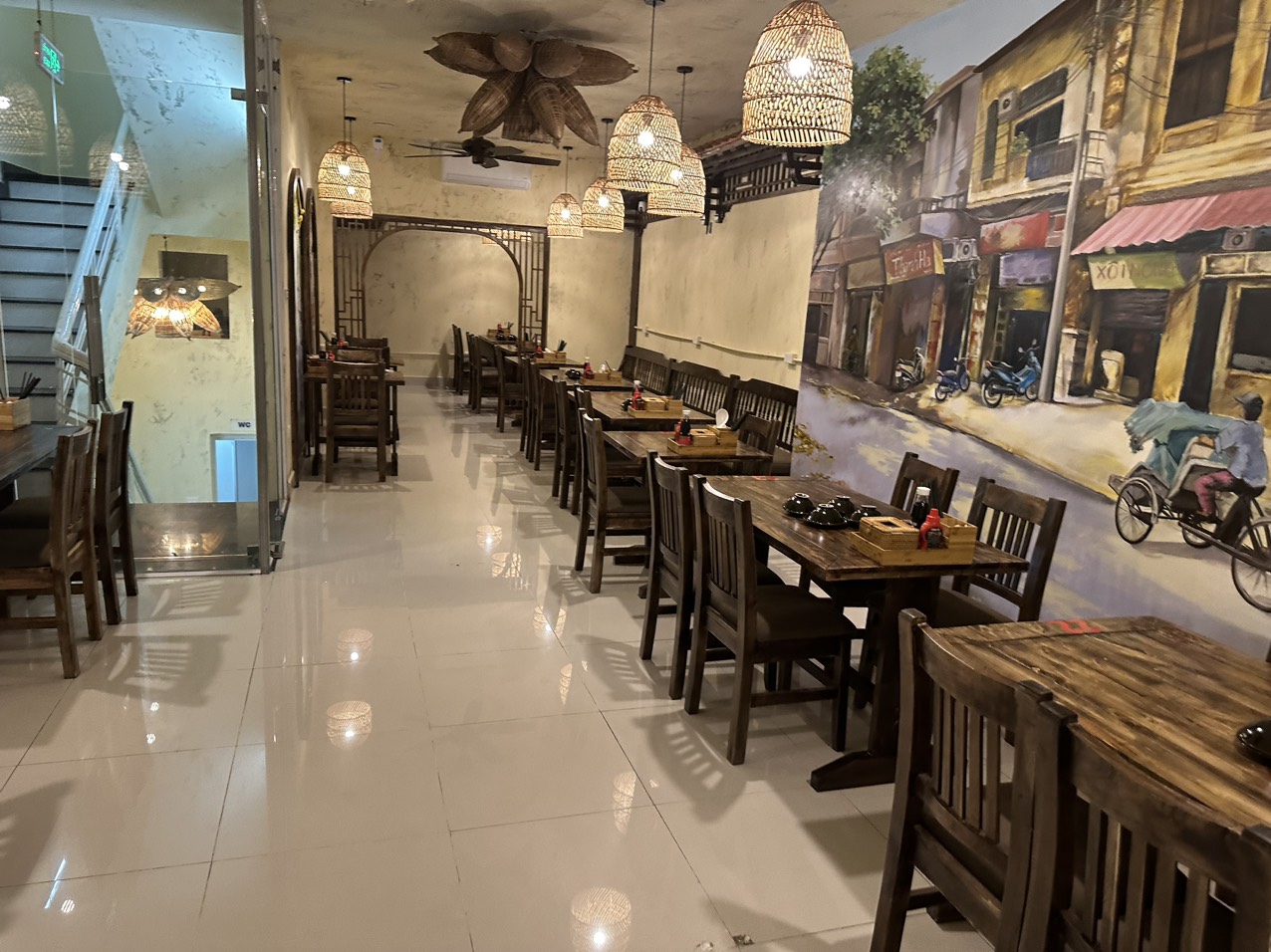 Image of restaurant space
