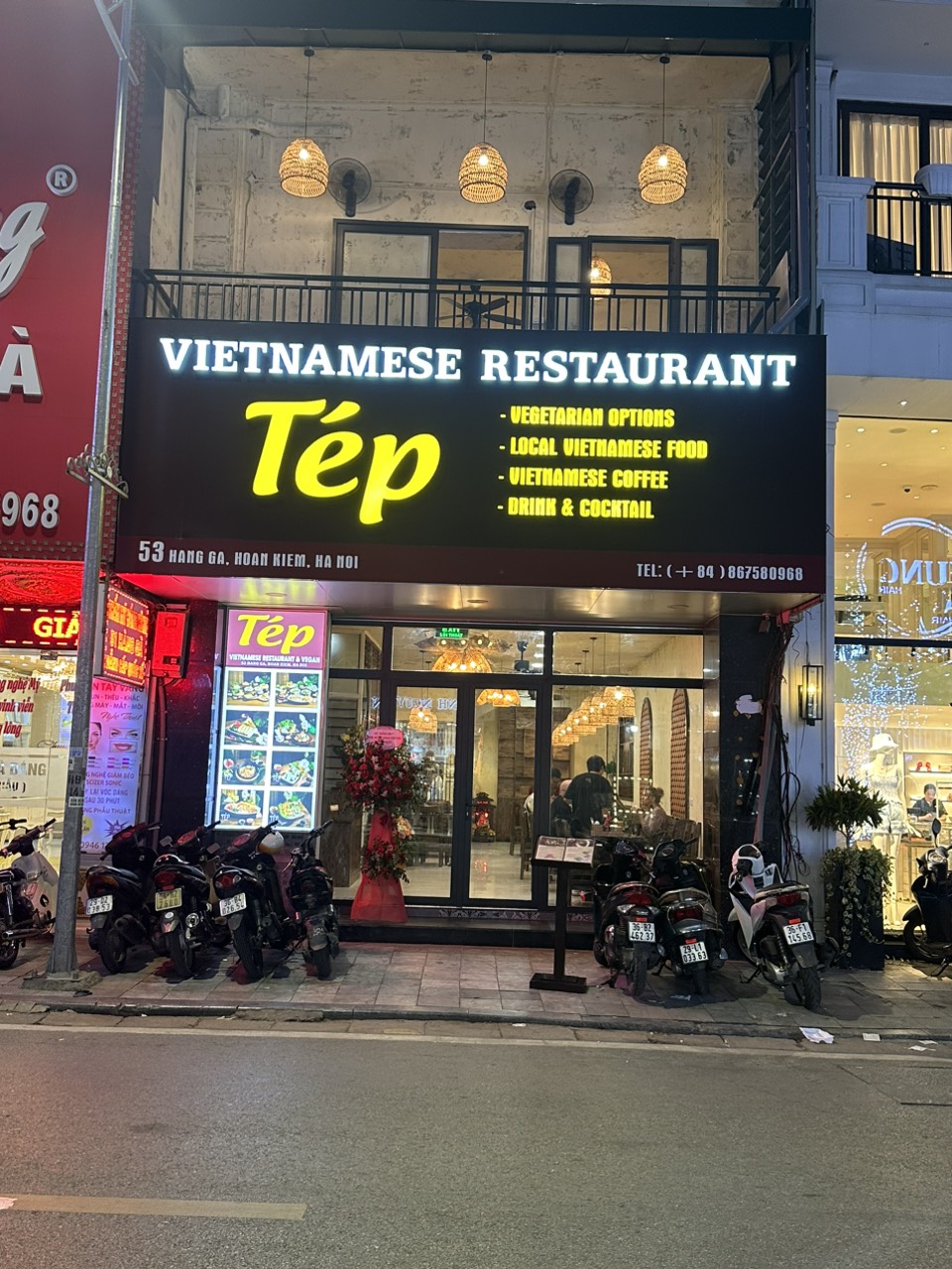 nha-hang-TÉP Vietnamese Restaurant & Vegan Food