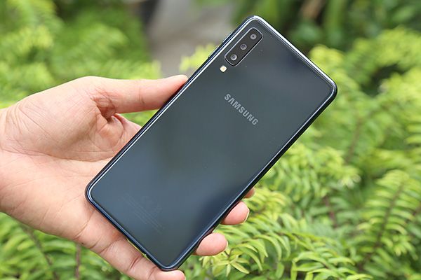 ĐÁNH GIÁ SAMSUNG GALAXY A7 2018