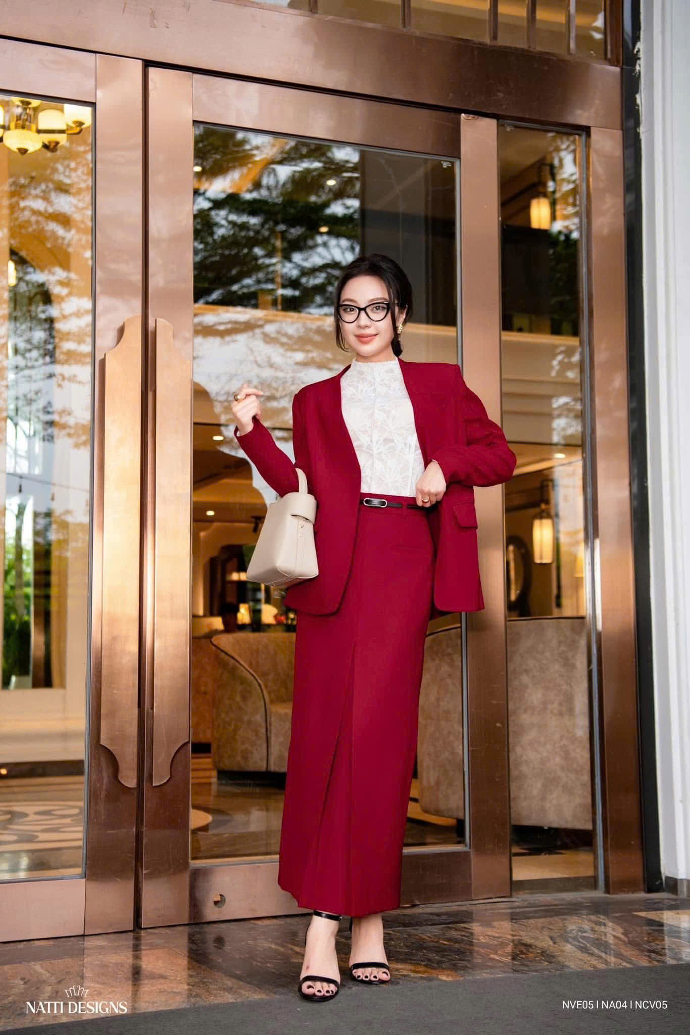 Very chic