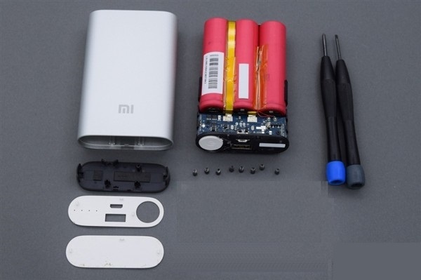 PSPD 05 - XIAOMI 10000mAh IN ẤN LOGO THEO YÊU CẦU