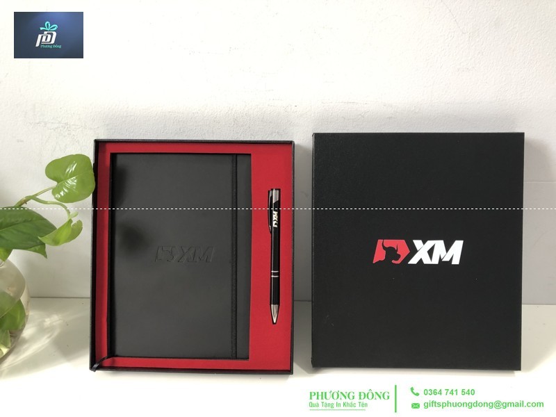 Bộ Giftset Sự Kiện ( Sổ dán gáy + Bút Kim Loại ) In Logo