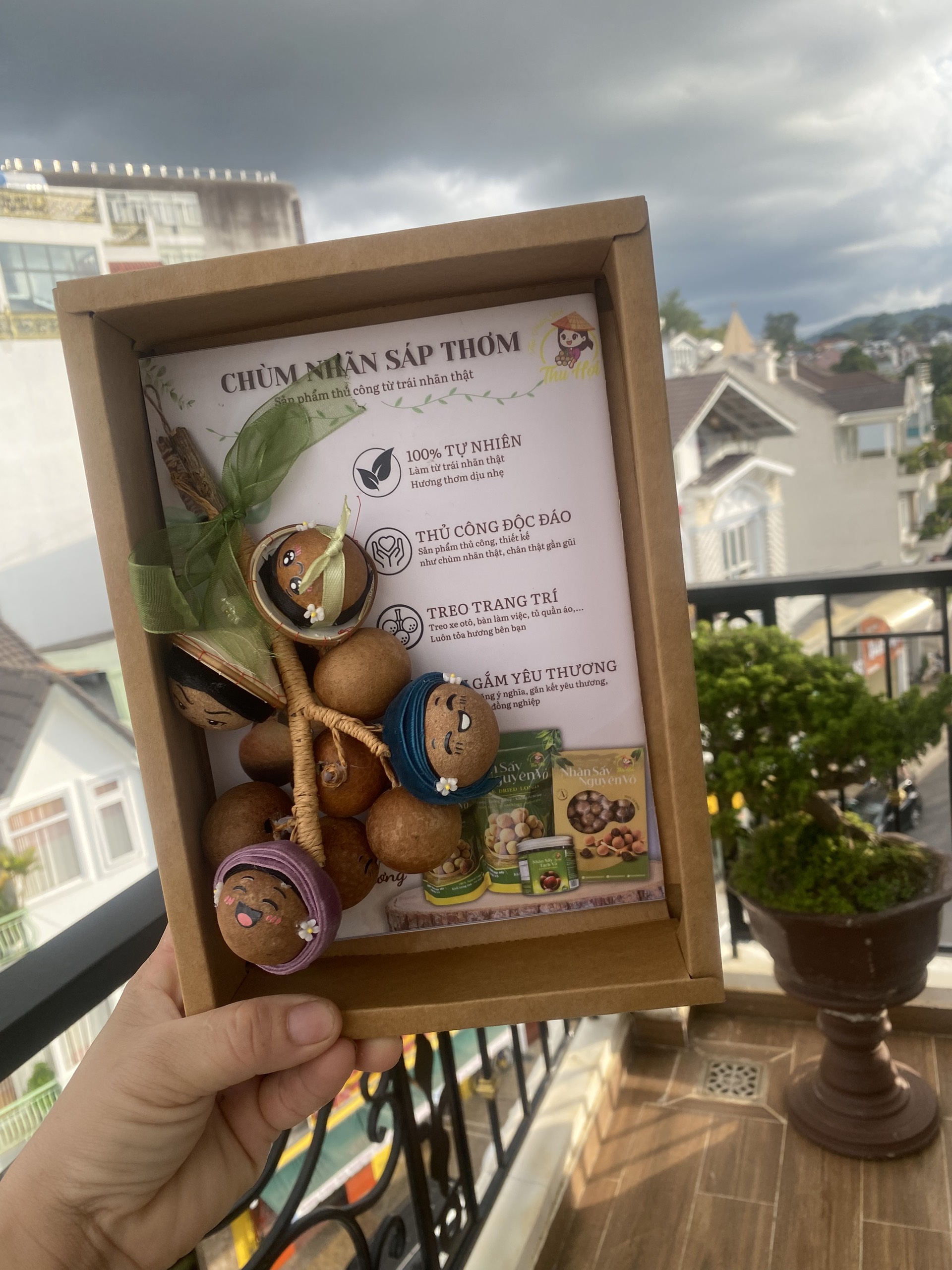 Chùm nhãn thơm - Thủ công từ trái Nhãn thật.