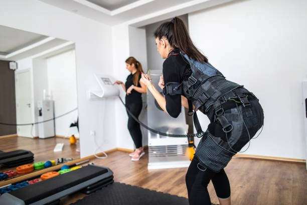EMS_squats-at-ems-training.jpg