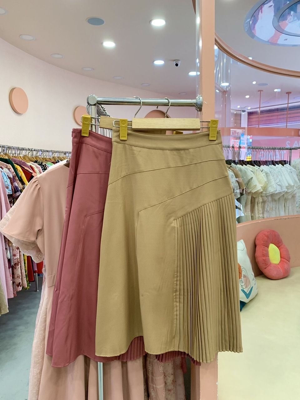 Chân váy dập ly 0905
