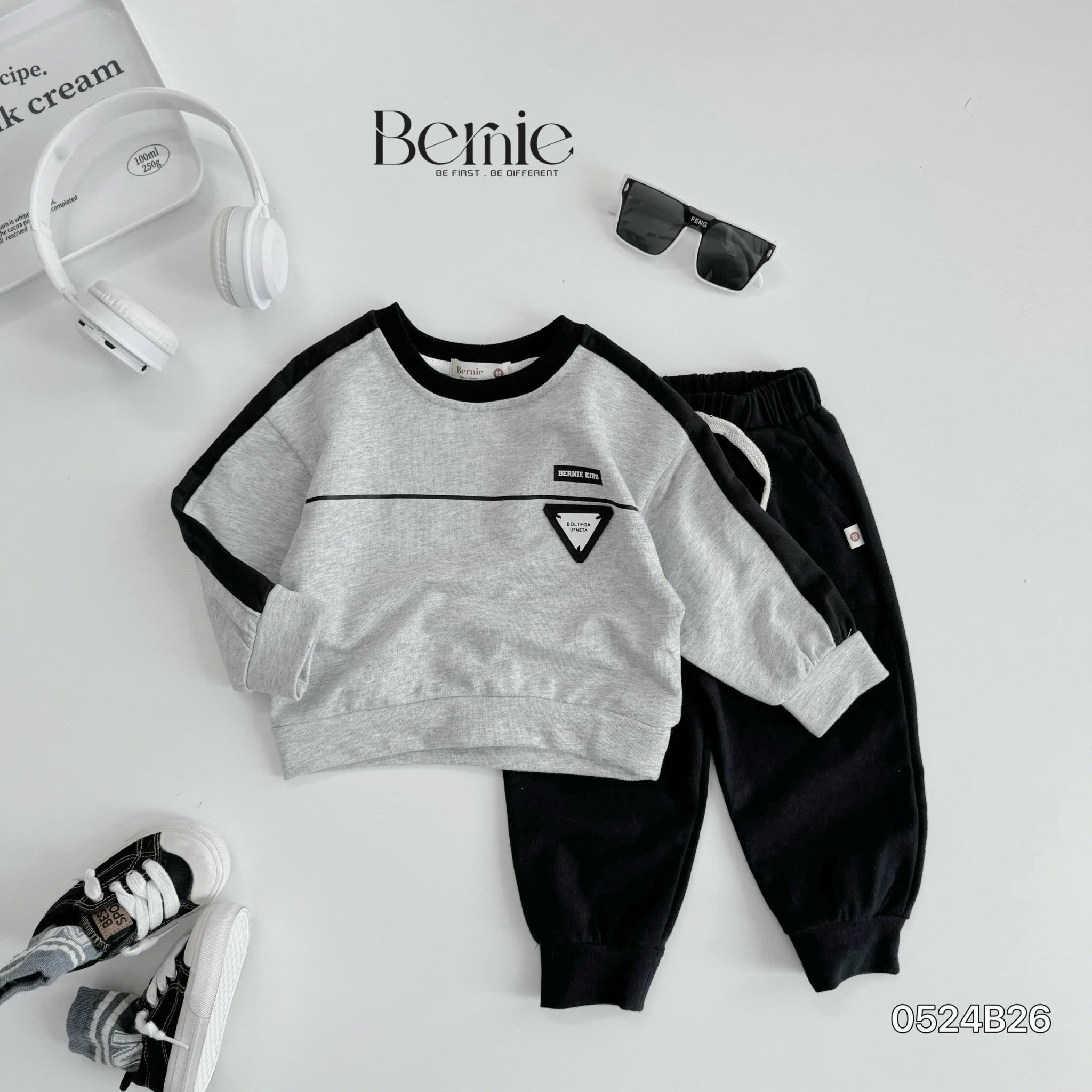 Bộ nỉ dài tay bé trai Bernie đính tag 0524B26