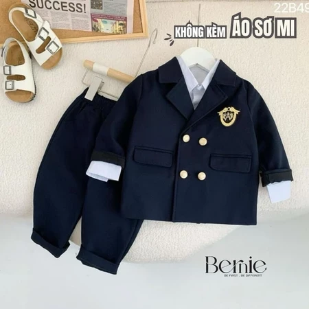 Bộ Vest Bé Trai BERNIE Huy Hiệu 22B498