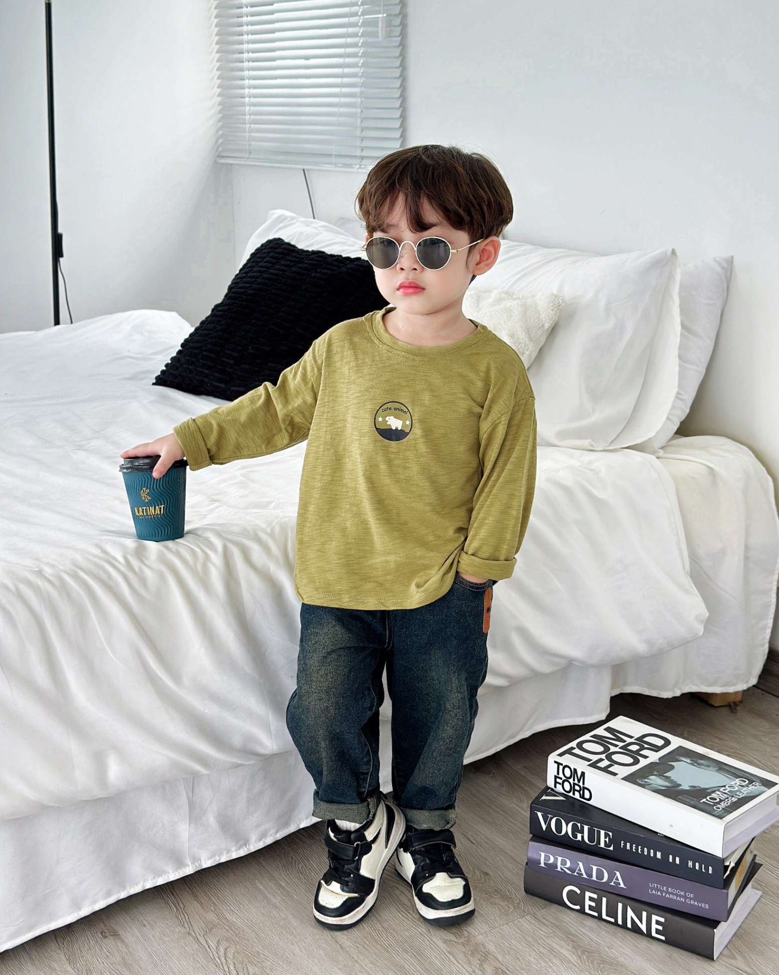 Áo thun dài tay BERNIE vải xước in họa tiết 0724A19