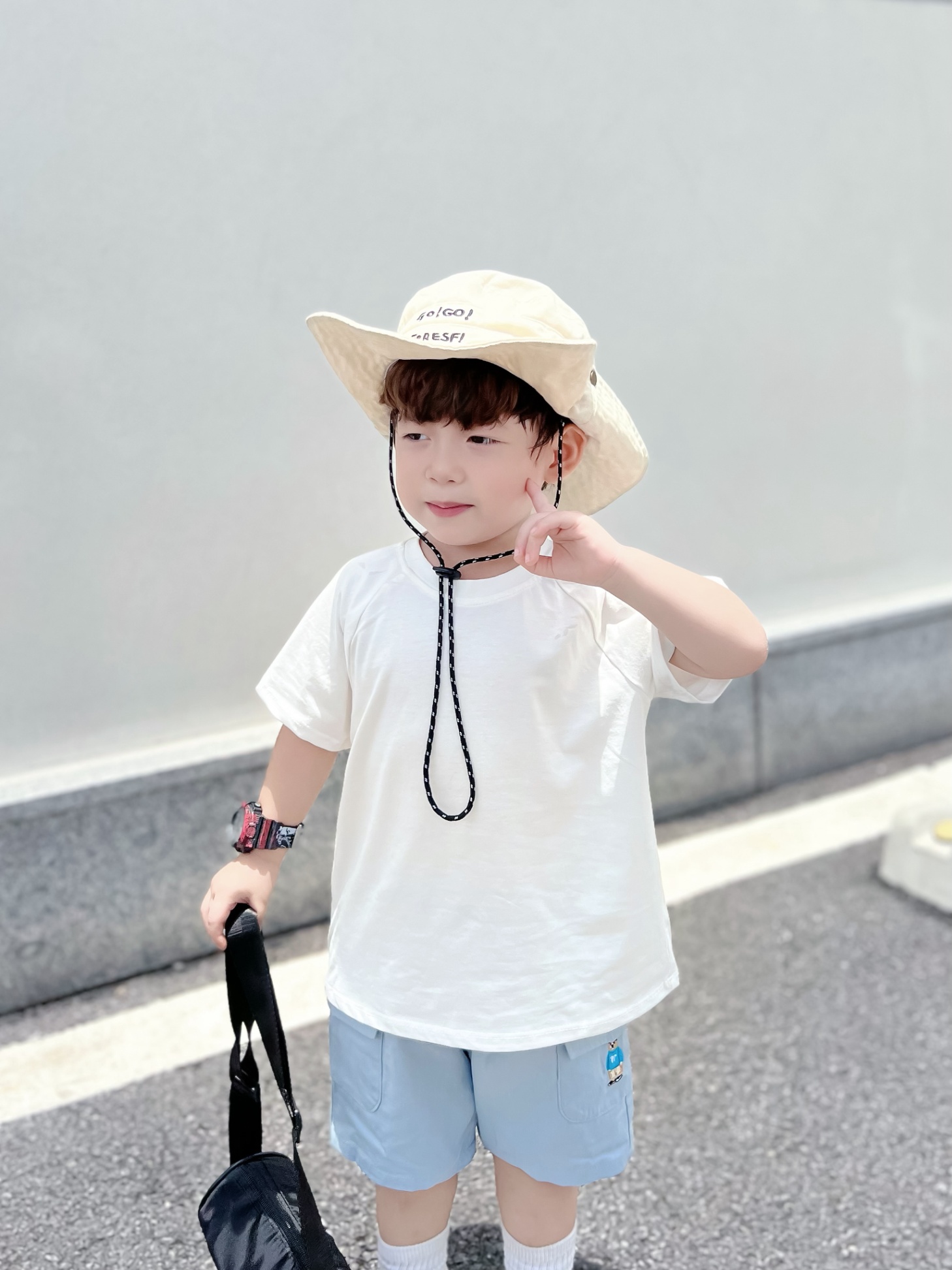 Áo cộc bé trai BERNIE tay raglag màu trắng trơn Mã 0624A03