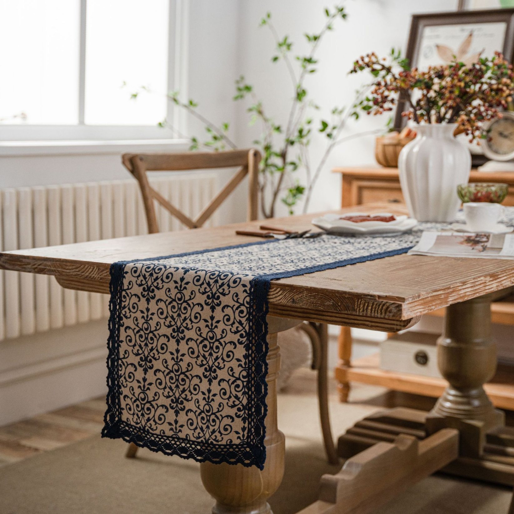 Khăn trải bàn table runner hoa dây xanh 33cmx2.2m KTB80