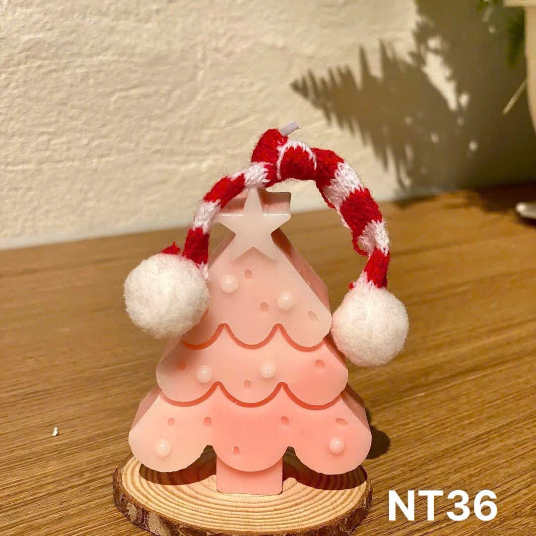 Nến thơm cây thông hồng NT36