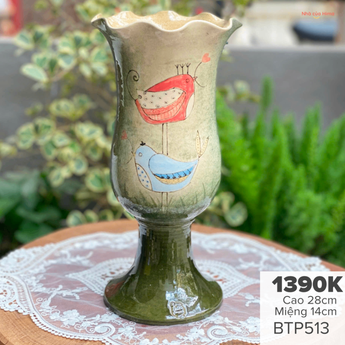 Bình gốm vuốt và vẽ tay bởi nghệ nhân Bát Tràng BTP513
