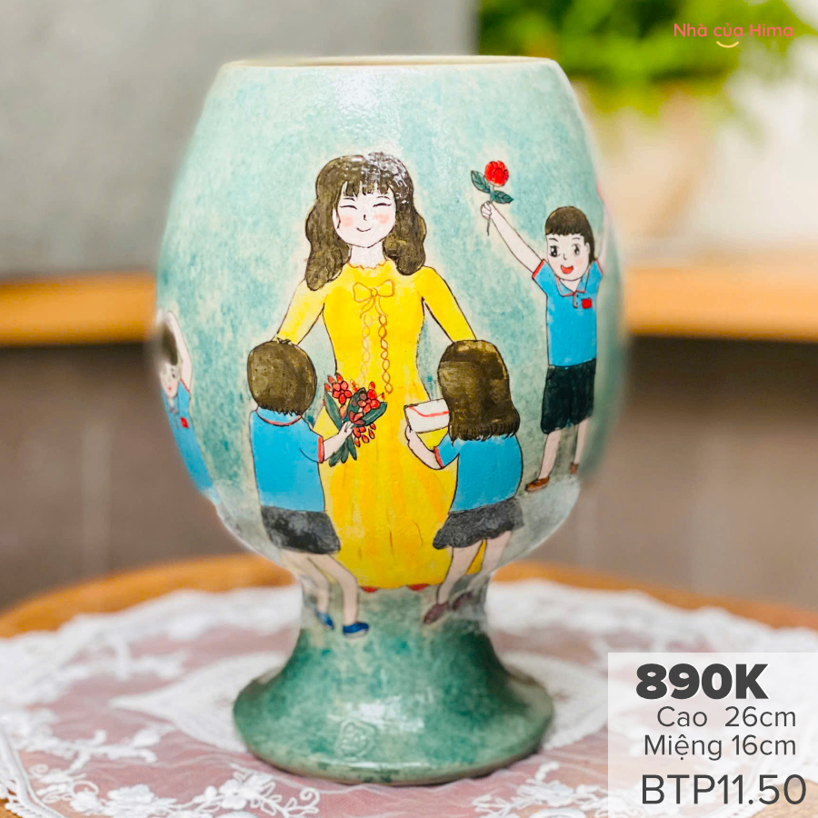 Bình gốm vuốt và vẽ tay bởi nghệ nhân Bát Tràng BTP11.50
