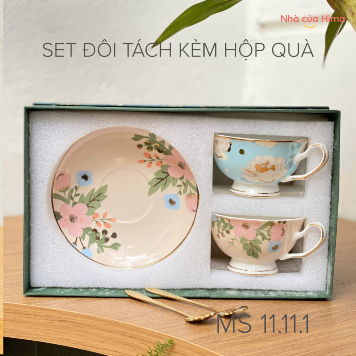 Set 2 cốc trà Anh sứ xương kèm hộp cao cấp 1