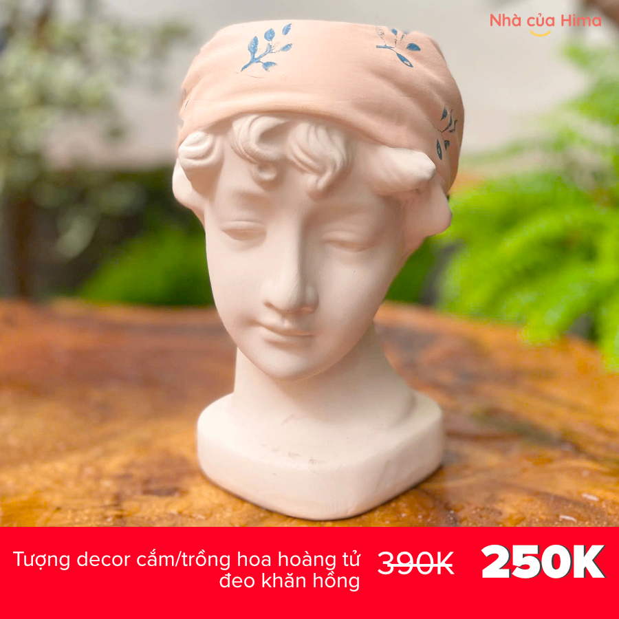Tượng decor cắm/trồng hoa hoàng tử đeo khăn hồng