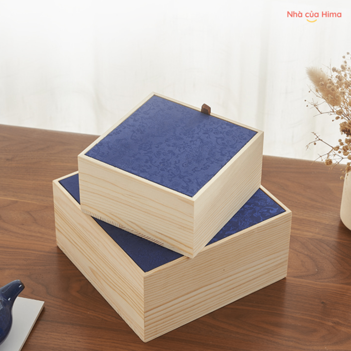 Hộp quà tặng gỗ bọc vải xanh tím than 1 mặt hình vuông 20*20*10cm
