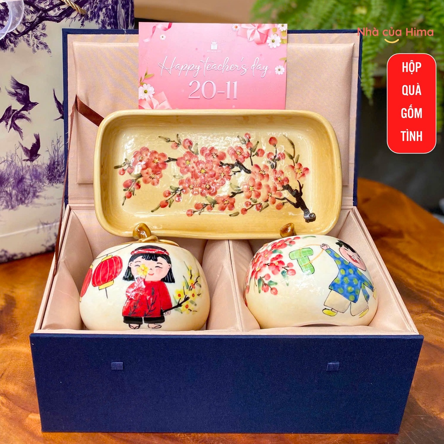 Set 2 hũ mứt 300ml quả táo + 1 khay mứt bé trai gái vẽ tay (kèm hộp quà tặng)