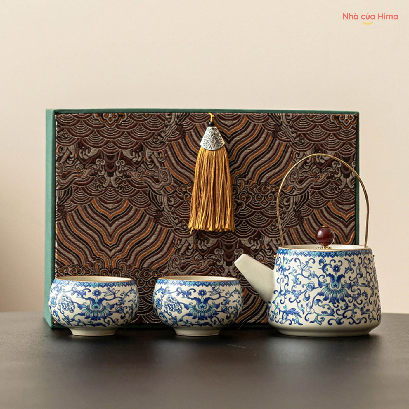 Bộ ấm trà dây leo men lam Bát Tràng đối ẩm 2 chén kèm hộp quà tặng đẹp