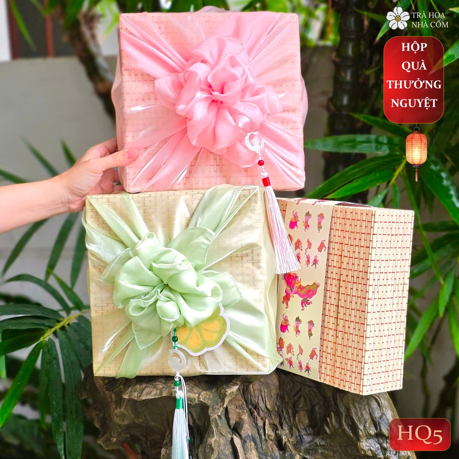 Hộp quà Thưởng Nguyệt